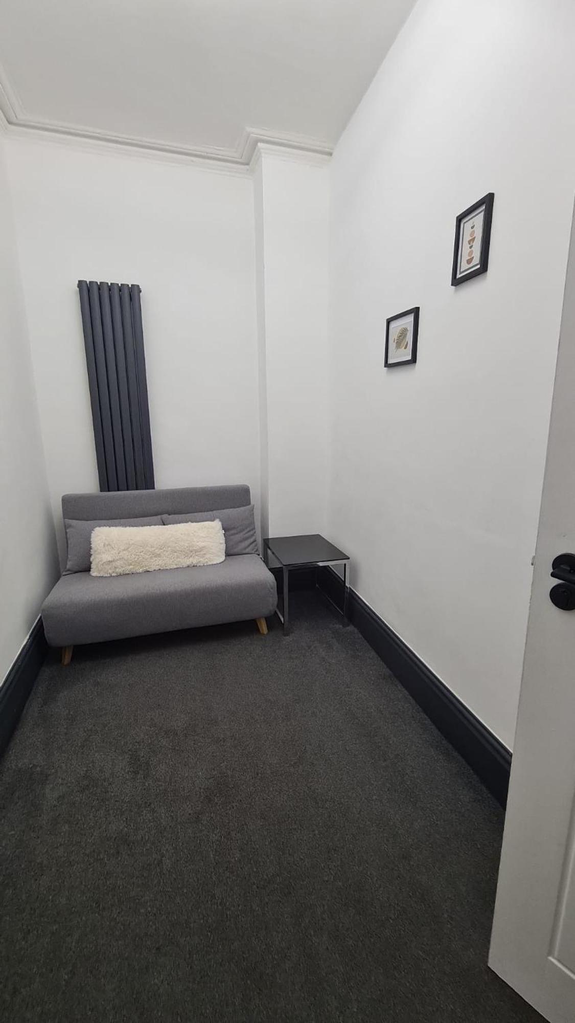 Apartment Deluxe 2-bed Apartment, *