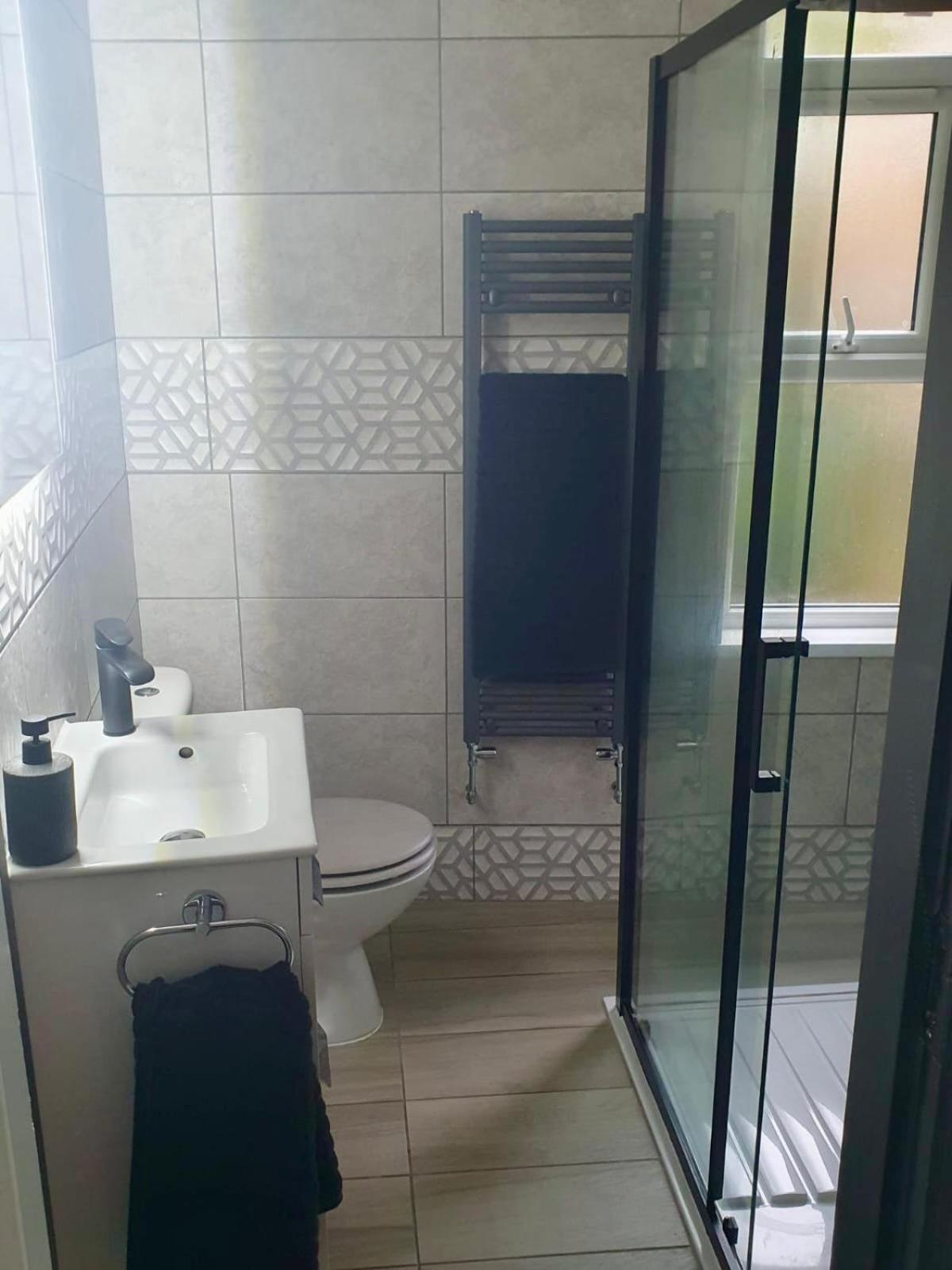 Deluxe 2-bed Apartment,